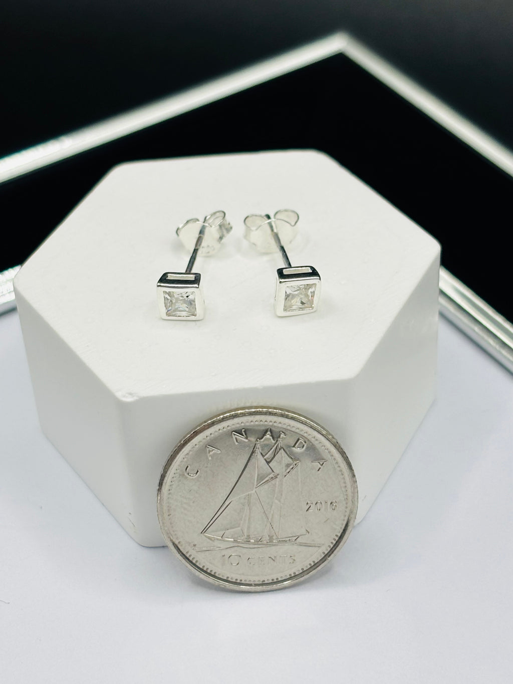 S925 Silver Square Earrings 4 mm
