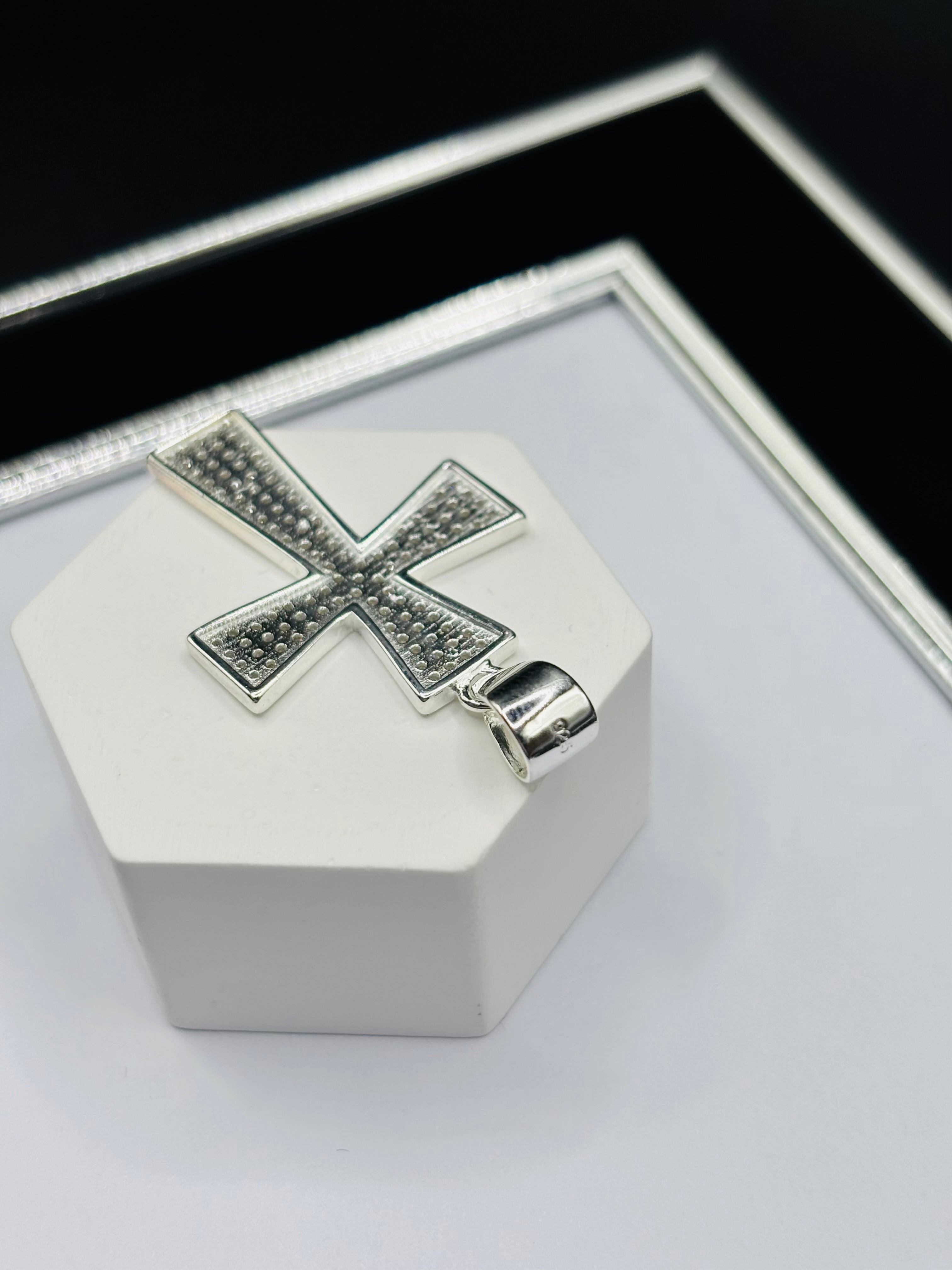 S925 Silver Cross Stone Pendant