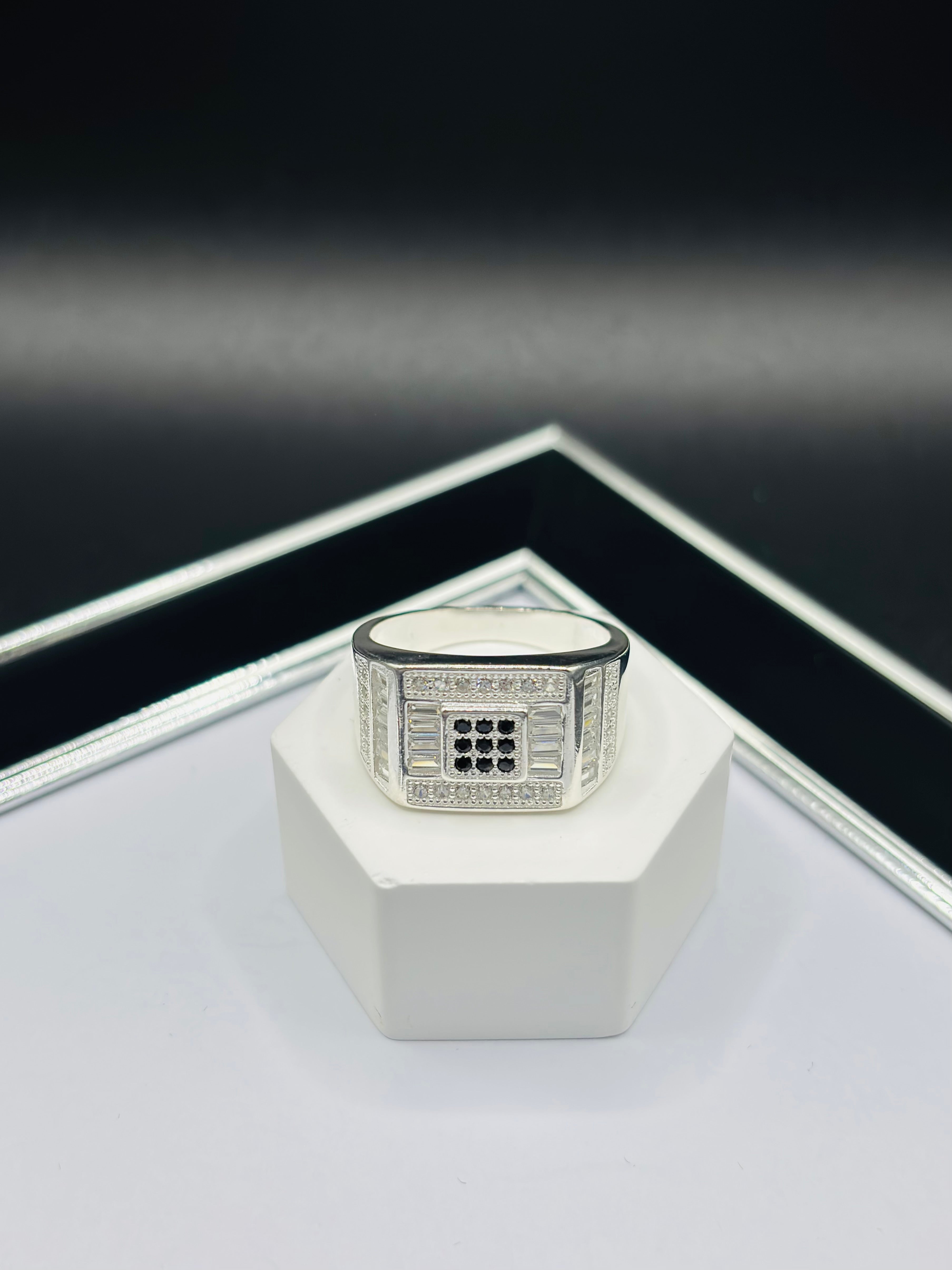 S925 Silver Stone White/Black Ring