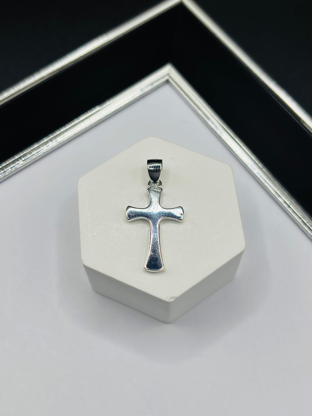 S925 Plain Cross Pendant