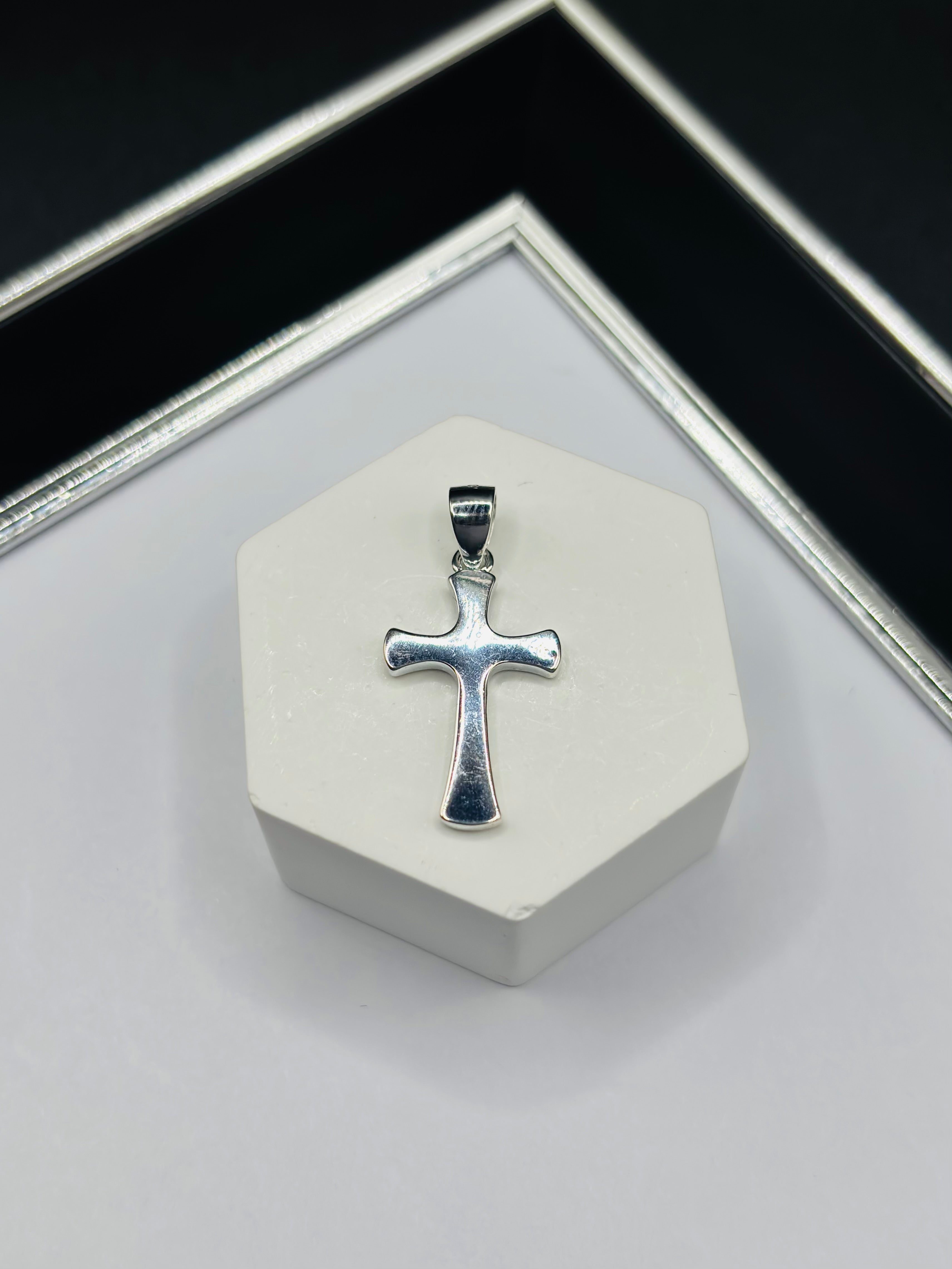 S925 Plain Cross Pendant