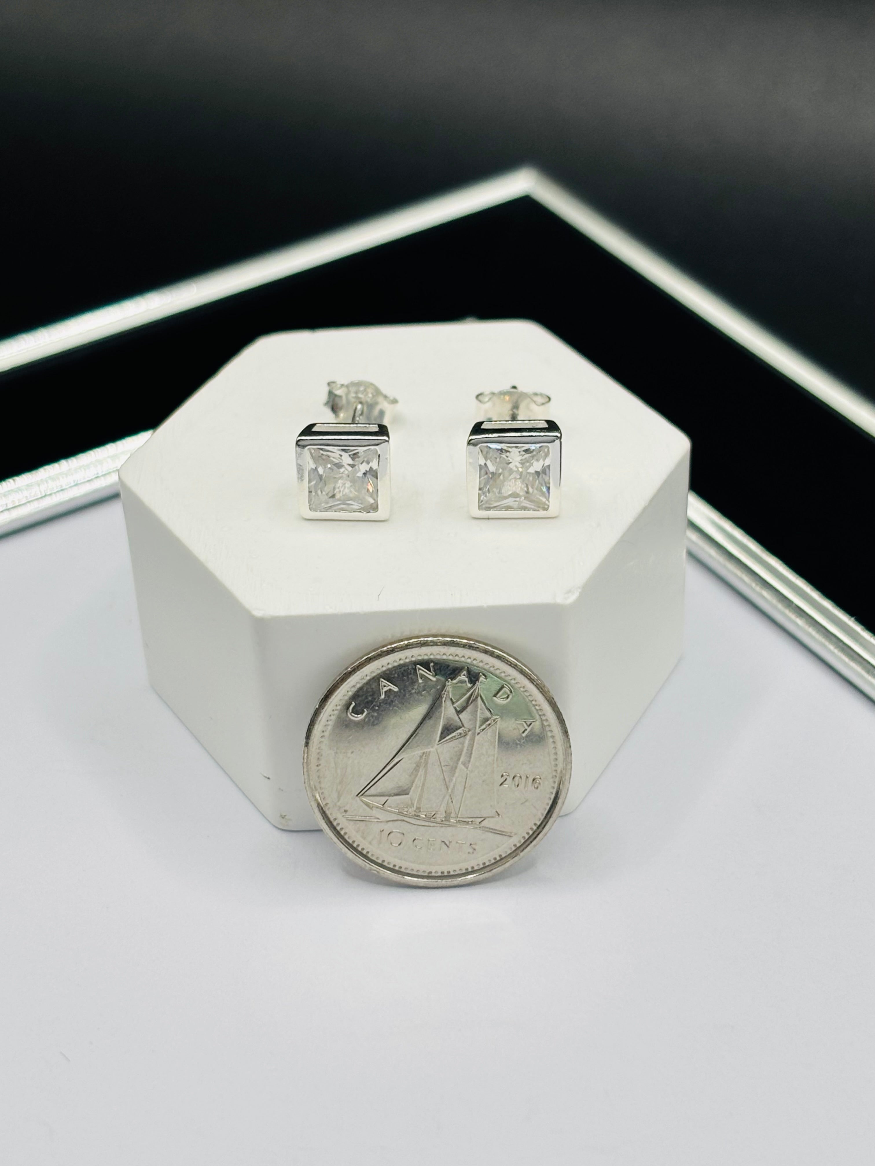 S925 Silver Square Earrings 6.3 mm