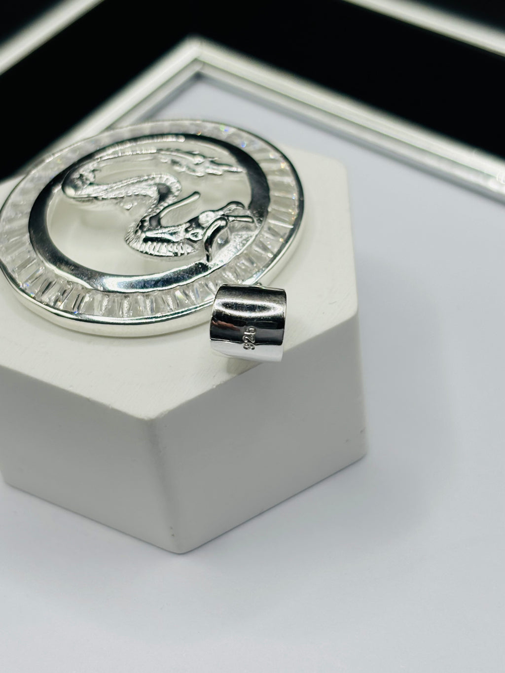 S925 Silver Circle Dragon Pendant