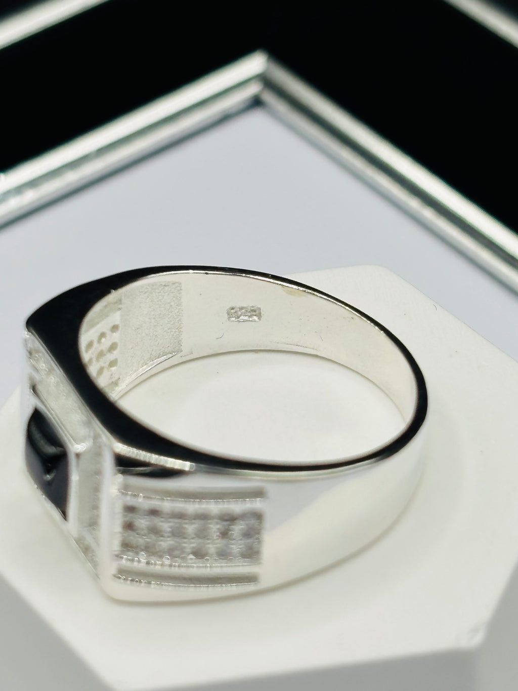 S925 Silver Stone White/Black Ring